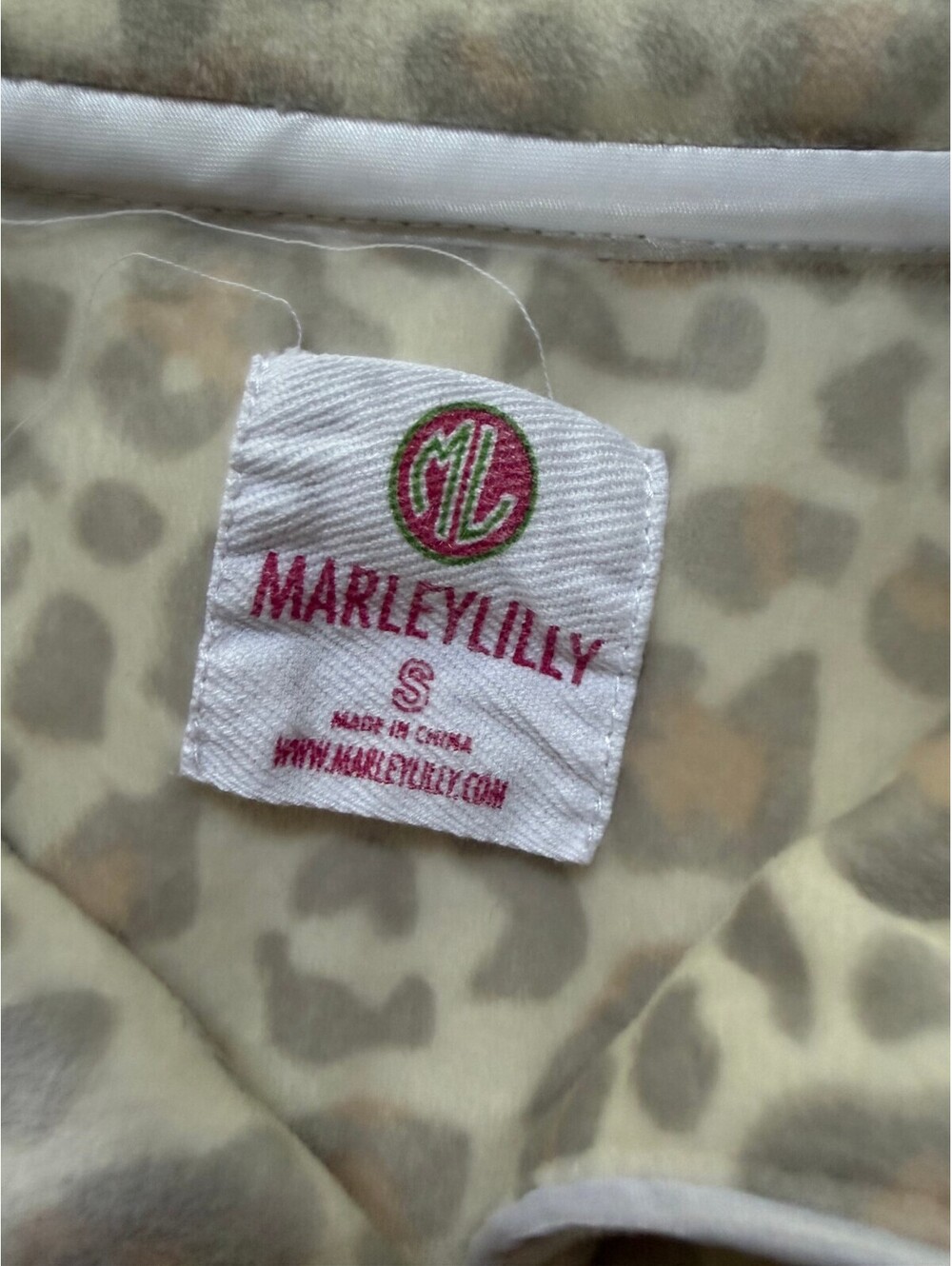 MarleyLilly Snow Leopard Print PJ Set - MONOGRAMED RKR - Small - Picture 3 of 6